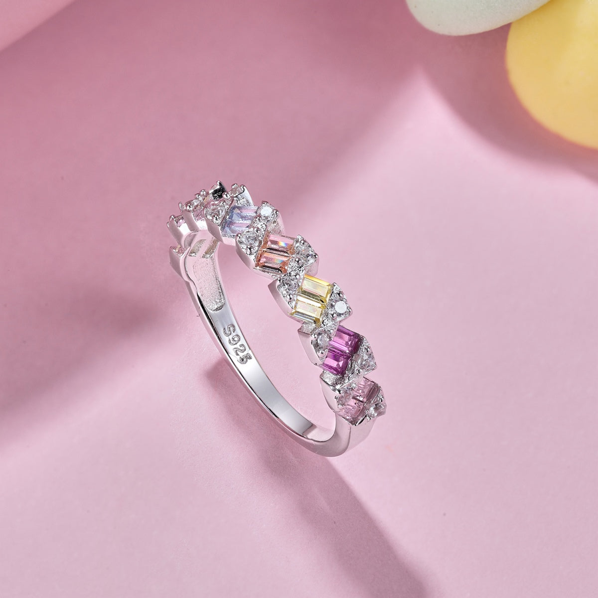 [AuraEcho]Delicate Vibrant Emerald Cut Daily Ring