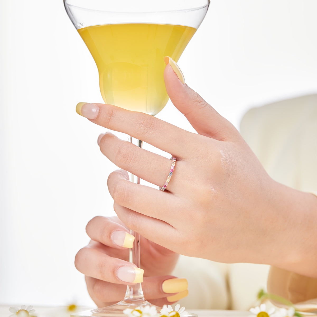 [AuraEcho]Elegant Vivid Round Cut Daily Ring