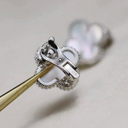 [AuraEcho]CLOVER MEDIUM 1 MOTIFS  WHITE MOP EARRINGS SILVER