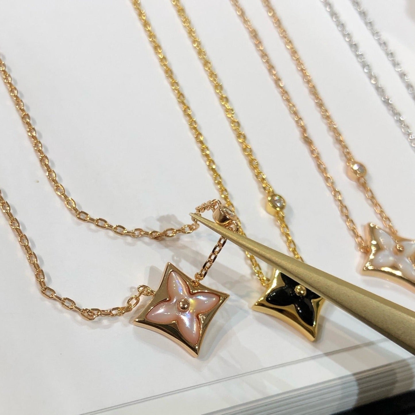 [AuraEcho]STAR BLACK MOP NECKLACE