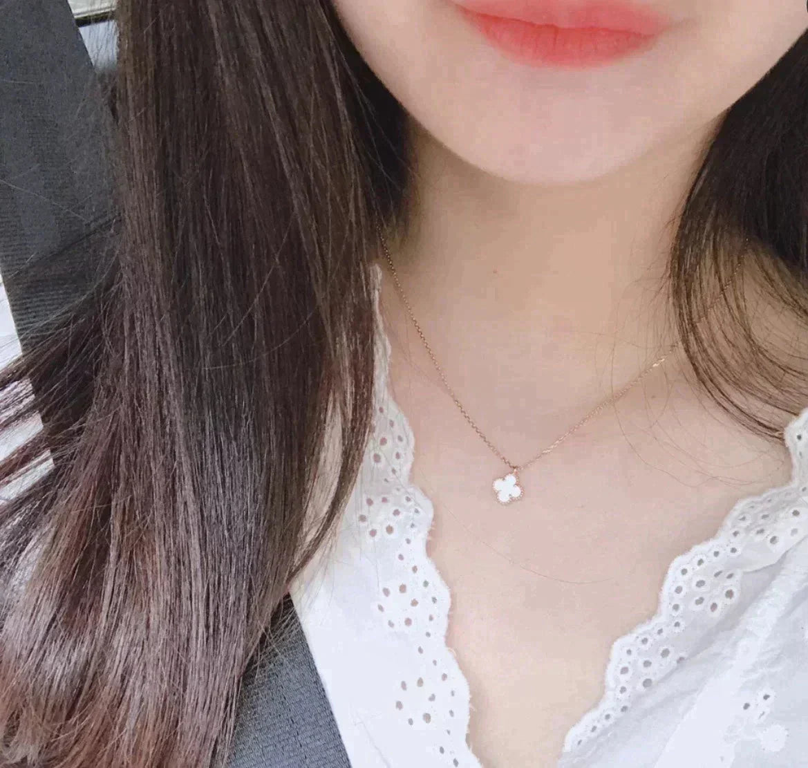 [AuraEcho]CLOVER MINI 9.5MM WHITE MOTHER-OF-PEARL NECKLACE