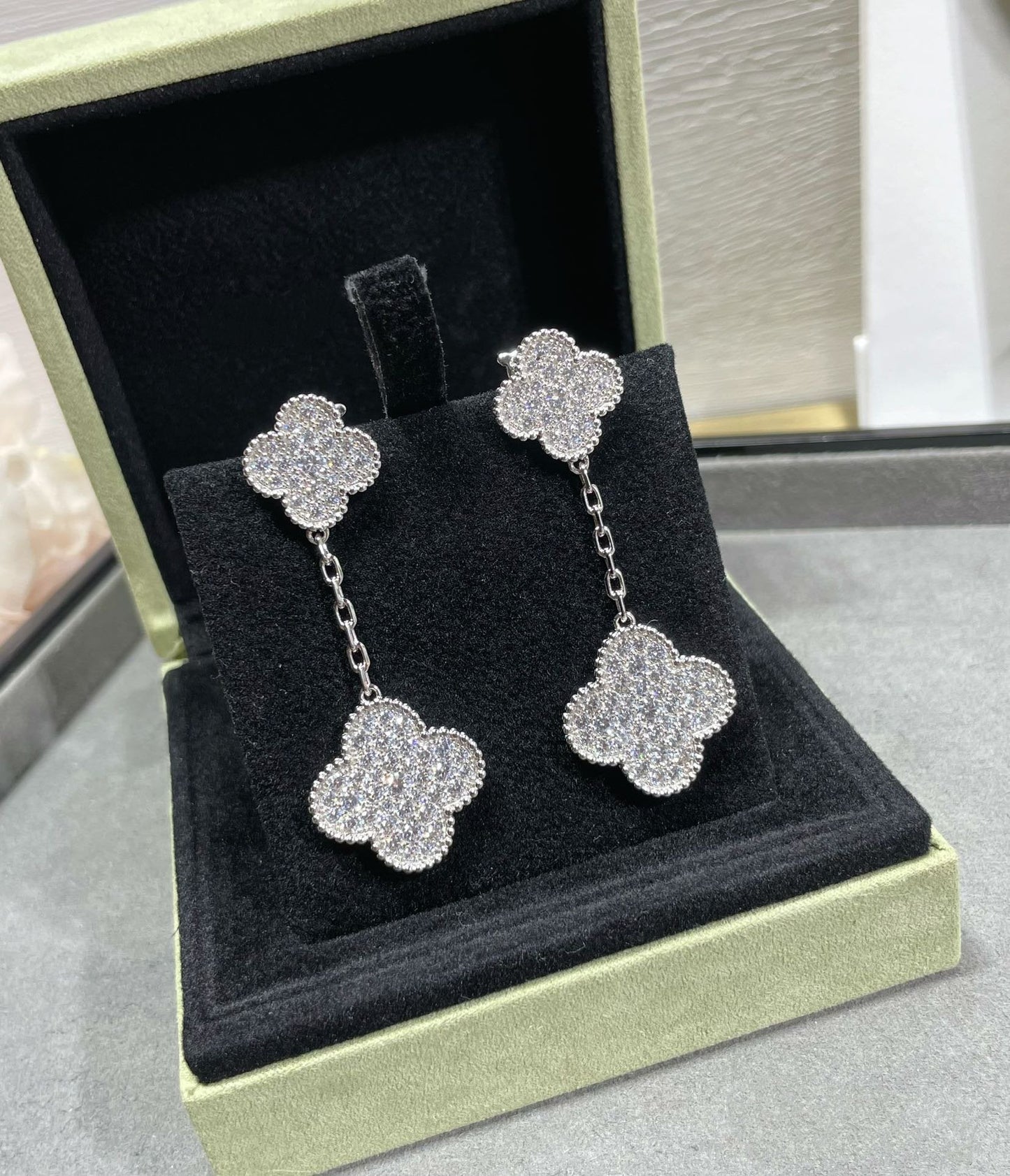 [AuraEcho]CLOVER 2 MOTIFS DIAMOND PAVED SILVER EARRINGS