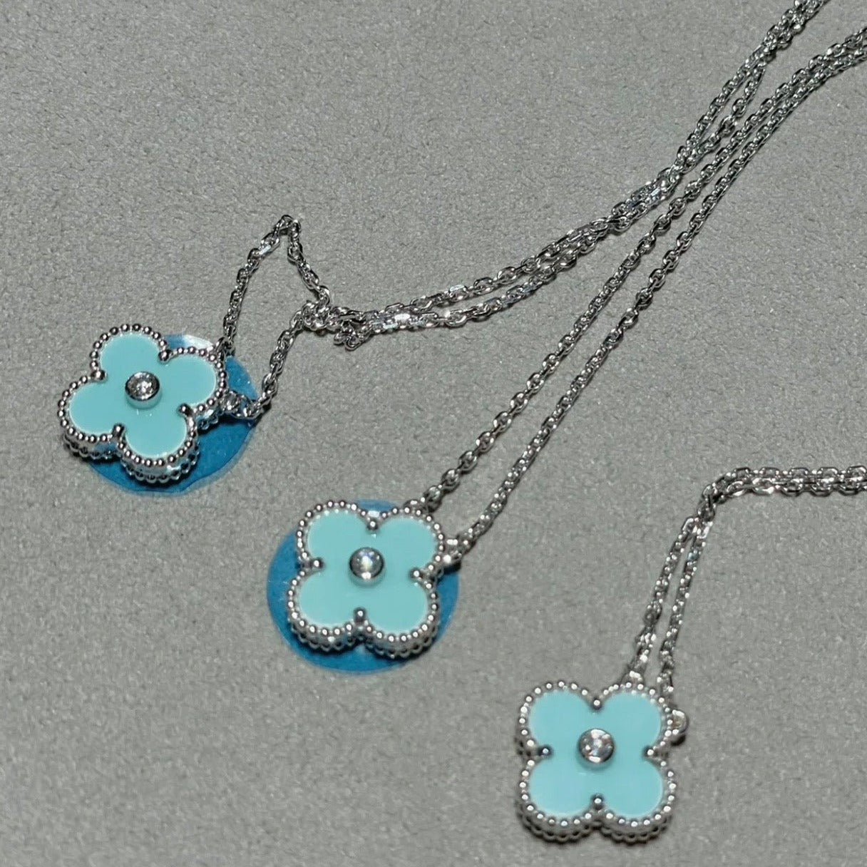 [AuraEcho]CLOVER 1 DIAMOND LIGHT BLUE SILVER NECKLACE