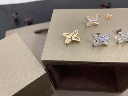 [AuraEcho]JEUX DE WHITE MOP SILVER DIAMOND EARRINGS