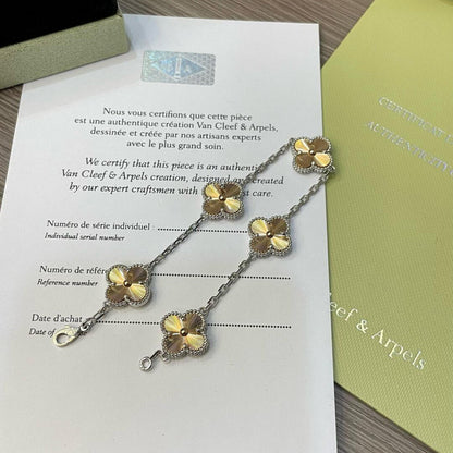 [AuraEcho]CLOVER  5 MOTIFS  CHRISTMAS LIMITED EDITION BRACELET